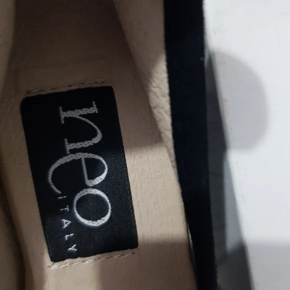 Neo Made in Italy Black Suede Ballerina Flats, Size 36. - Picture 3 of 4